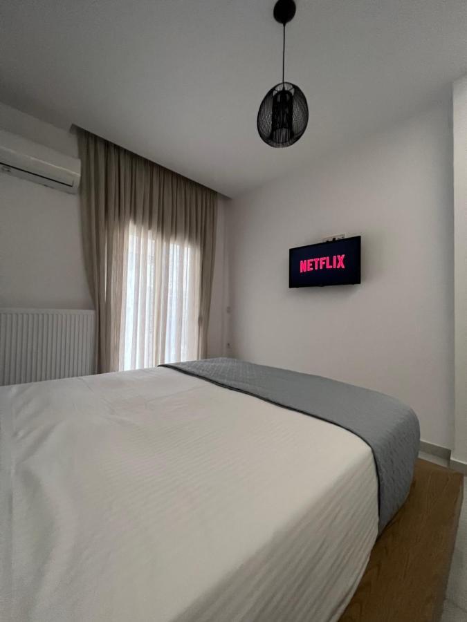 Modern Apartment Close To Airport With Gym And Bbq Iraklio Exterior foto
